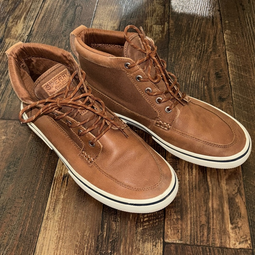 Sperry Sneaker Boots. Size 10.